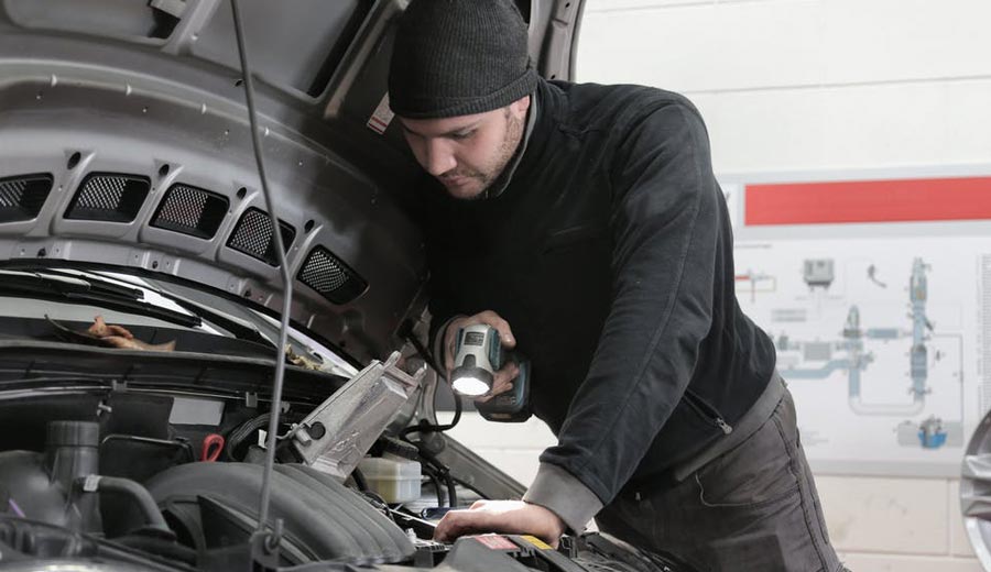 signs that car timing belt is going