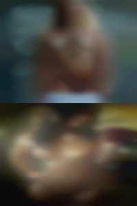 Brownish blonde woman horny hair.